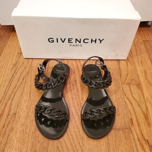 Guvenchy Sandals 36